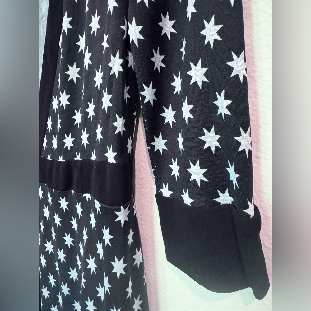DVF Star Pattern Classic Wrap Dress with Pockets - Picture 6 of 10